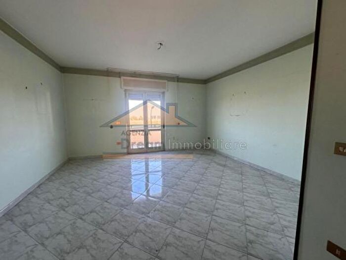 Appartamento trilocale in affitto in Via Santa Caterina da Siena, Giugliano In Campania