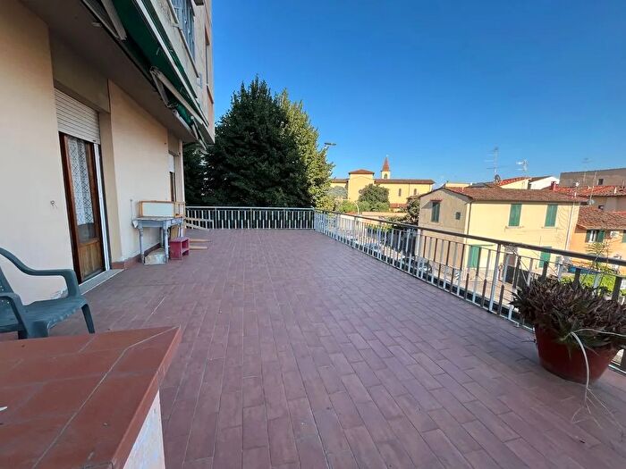 Appartamento quadrilocale in vendita in Via Baccio da Montelupo, Firenze