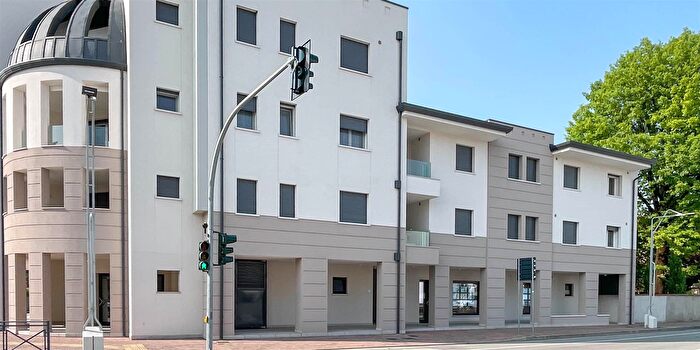 Appartamento con 6 locali in vendita in Via Roma, Pasiano Di Pordenone