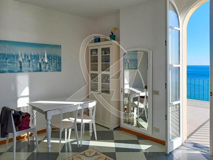 Appartamento trilocale in affitto in Via Aurelia, Zoagli