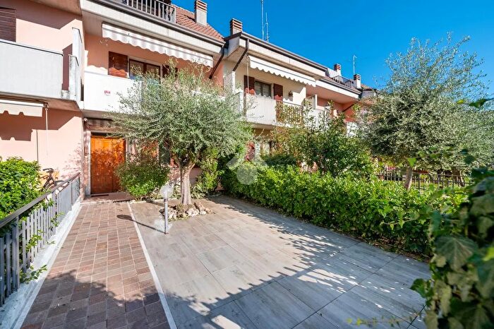 Casa quadrilocale in vendita in Via Don Giovanni Bosco, Villafranca Di Verona