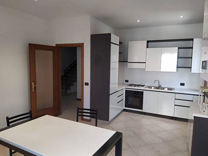 Casa trilocale in affitto in Vicolo Pio X, Battaglia Terme