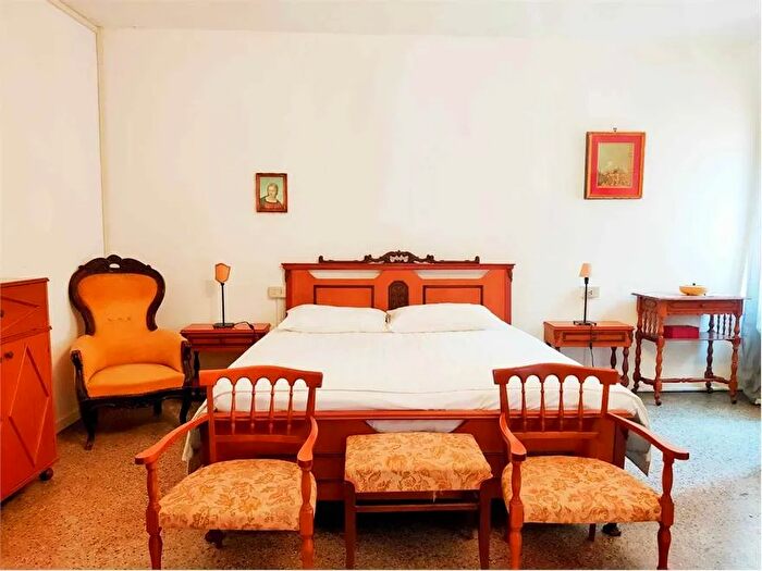 Appartamento con 5 locali in vendita in Venezia