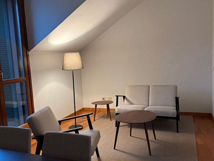 Casa bilocale in affitto in Piazza della Conciliazione, Vincenzo Monti, Milano