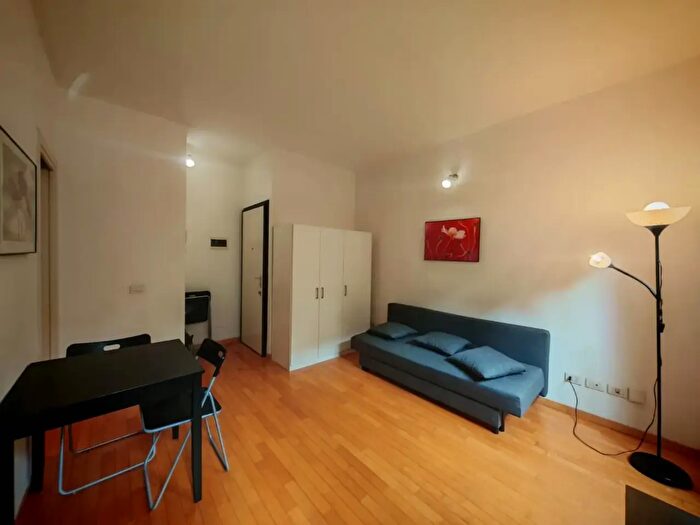 Appartamento bilocale in vendita in Via Melchiorre Gioia, Milano