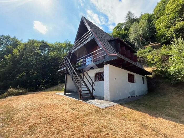 Casa con 7 locali in vendita in Via Quinzeina, Colleretto Castelnuovo