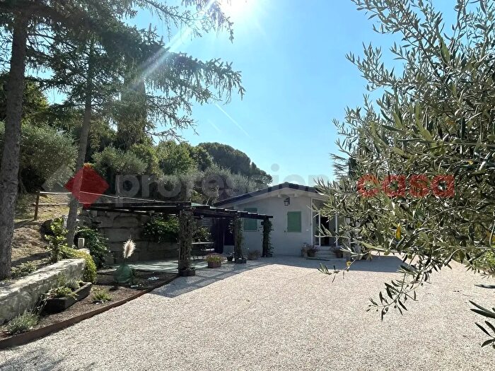 Casa trilocale in affitto in Via Alfio Caponi, Perugia