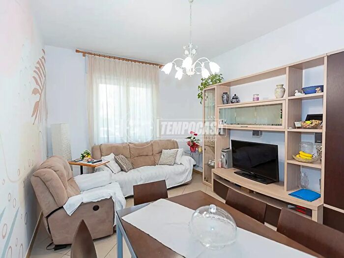 Appartamento trilocale in vendita in Viale Cristoforo Colombo, Verona