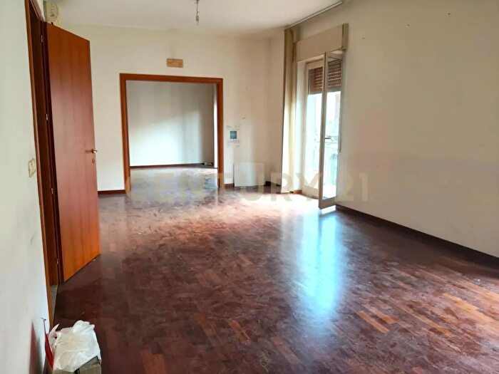 Appartamento quadrilocale in vendita in Acireale