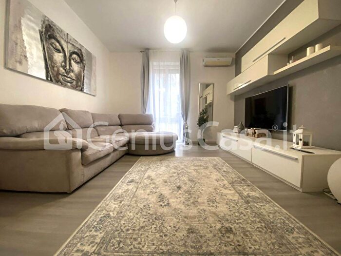 Appartamento trilocale in affitto in Via Giovita Scalvini, Bovisa, Milano