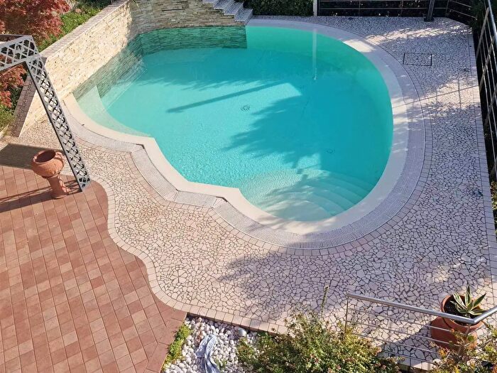 Appartamento con 7 locali in affitto in Monte Ulivi, Pozzolengo