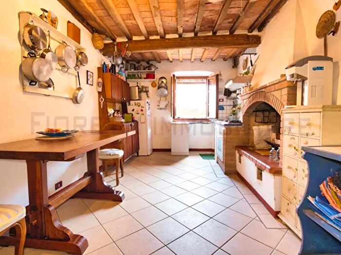 Appartamento quadrilocale in vendita in Campiglia Marittima