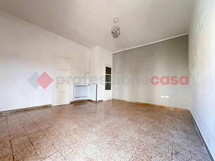 Appartamento con 5 locali in affitto in VIA ZEVIANI, Borgo Venezia, Verona