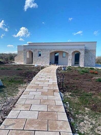 Casa con 6 locali in vendita in Otranto