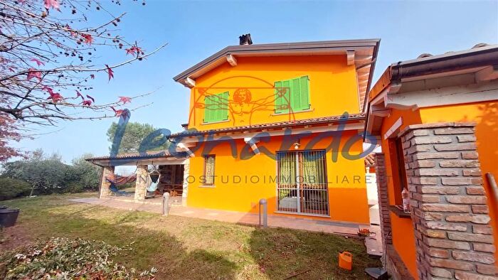 Appartamento con 5 locali in vendita in Castel San Giovanni