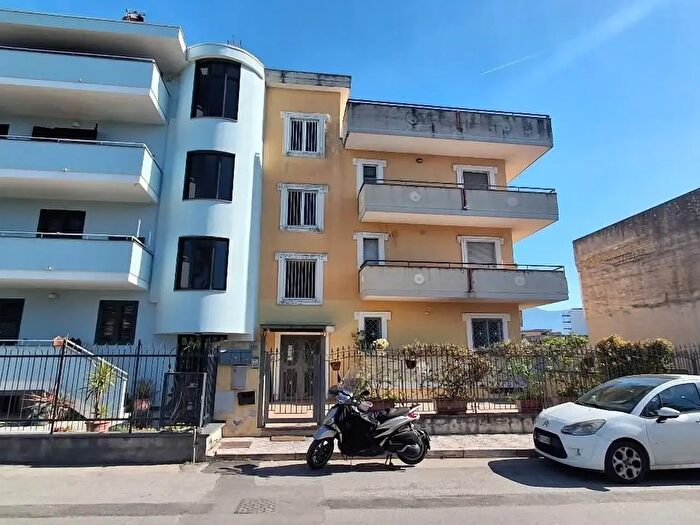 Appartamento trilocale in vendita in Via XXV Aprile, Poggiomarino