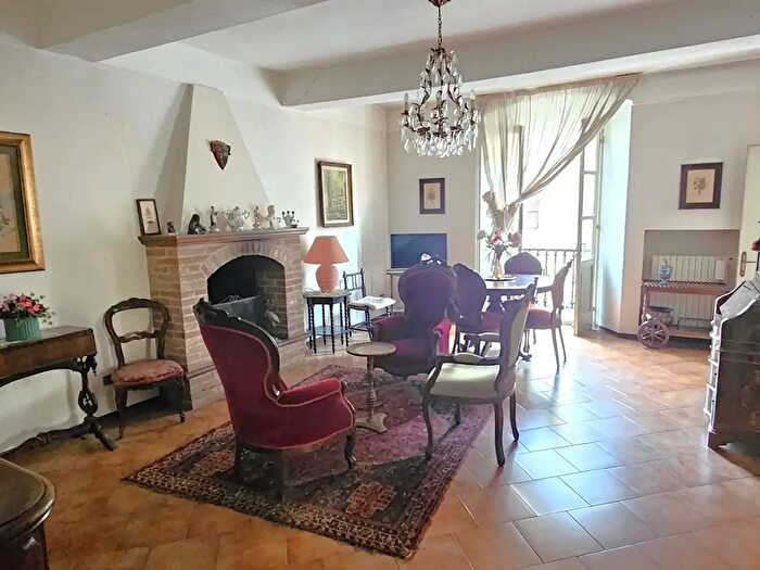 Appartamento trilocale in vendita in Via S Martino, Cremona