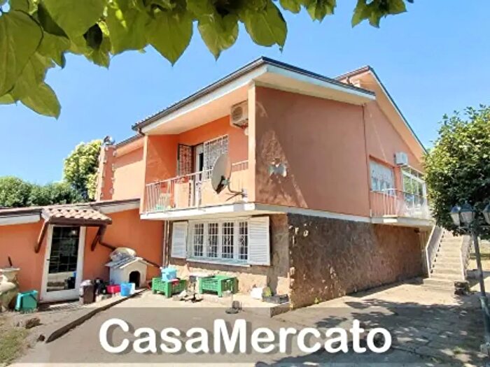 Casa con 6 locali in vendita in Via delle Petunie, Rocca Priora