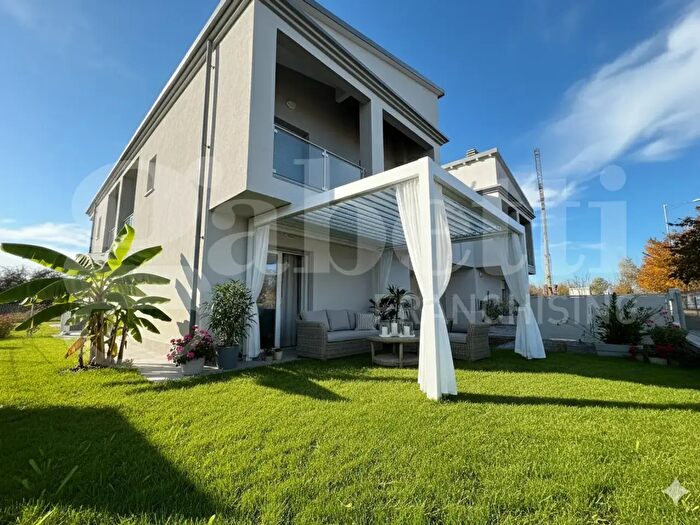 Casa quadrilocale in vendita in Via Rino Pezzoli Snc, Malalbergo
