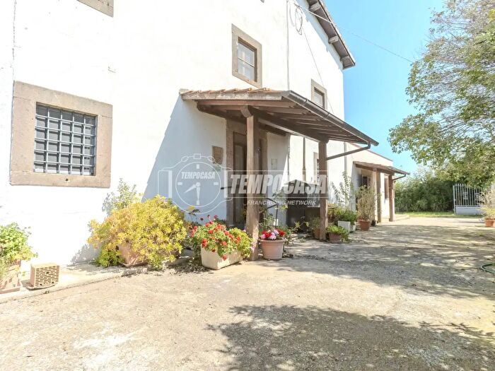 Casa con 5 locali in vendita in Via Castel d'Asso, Viterbo