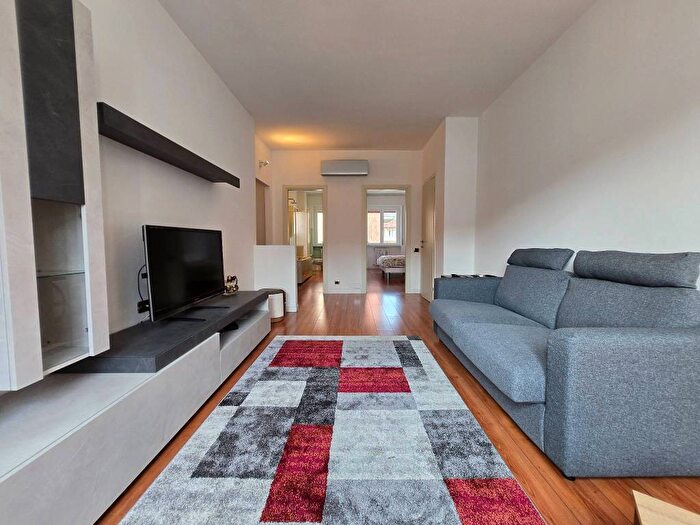Appartamento bilocale in affitto in Via Val di Sole, Vigentino Fatima, Milano