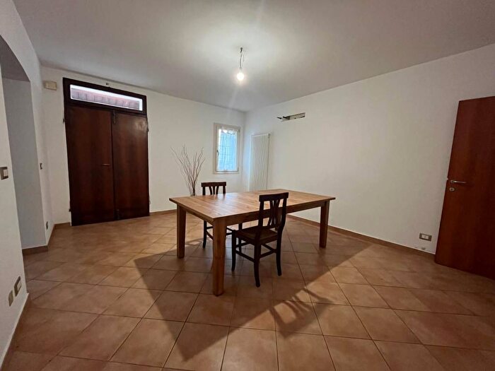 Appartamento con 5 locali in affitto in Vigarano Mainarda