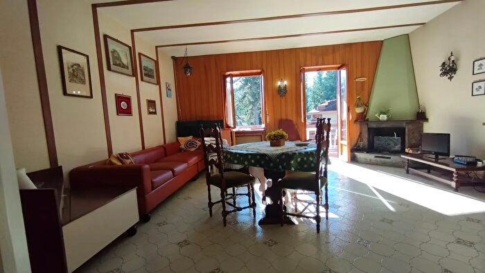 Appartamento con 5 locali in vendita in Trevi nel Lazio, Trevi Nel Lazio