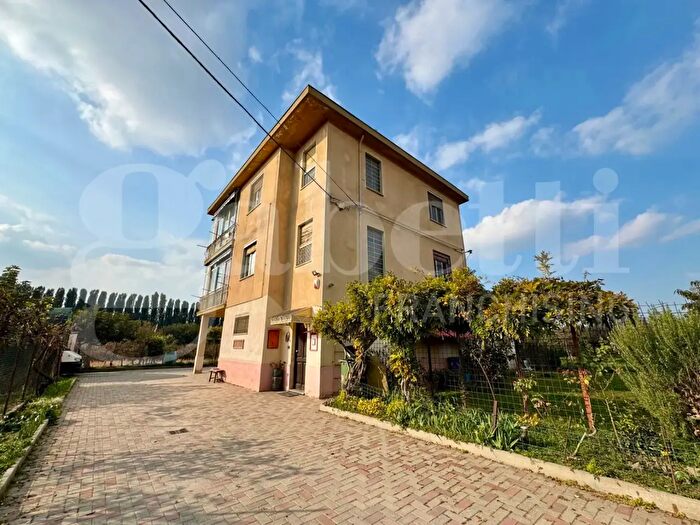 Casa con 10 locali in vendita in Strada Vallere, Moncalieri