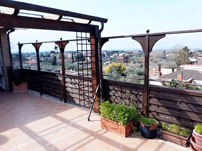 Appartamento bilocale in affitto in Via Appia Nuova, Frattocchie, Marino