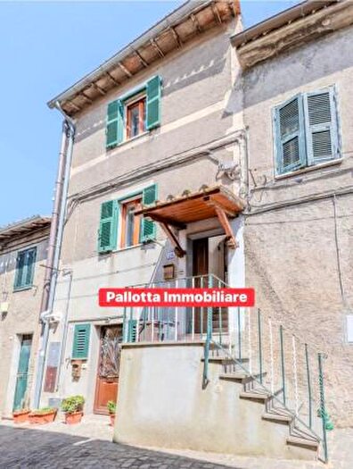 Casa trilocale in vendita in Via del Poggio, Capodimonte