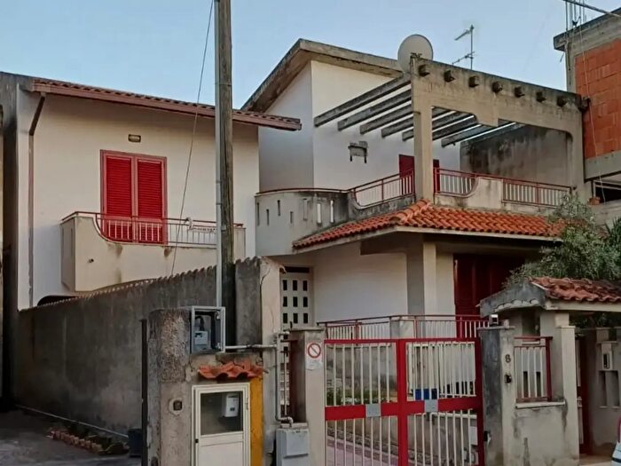 Casa con 5 locali in vendita in Via SantAndrea, Saponara