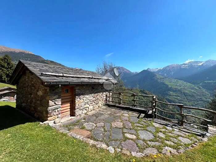 Casa bilocale in vendita in Via Miniere, Valgoglio