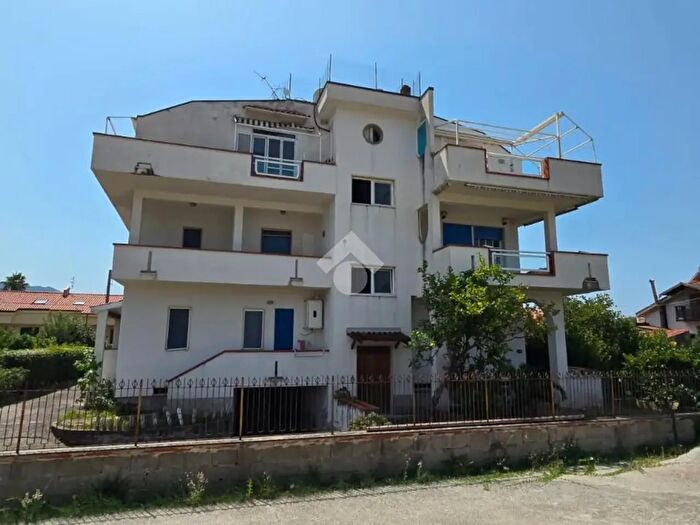 Appartamento quadrilocale in vendita in Viale del Sole, Ascea