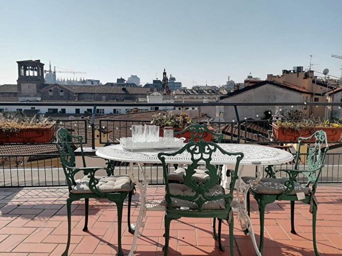 Appartamento bilocale in affitto in Via San Carpoforo, Brera, Milano