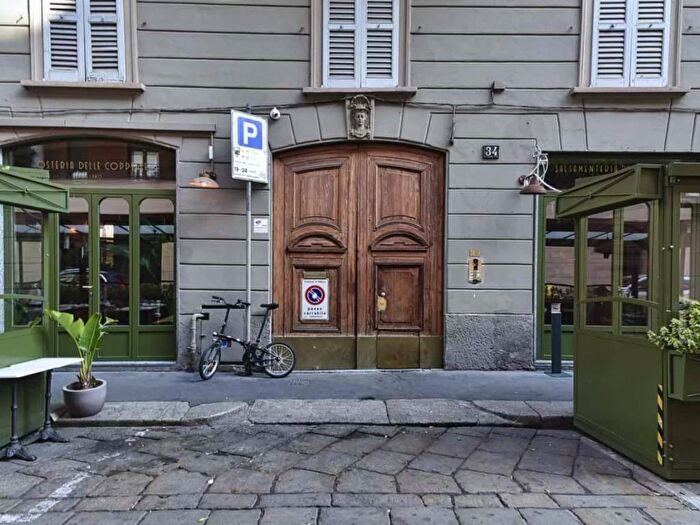 Appartamento bilocale in affitto in Via Solferino, Moscova, Milano