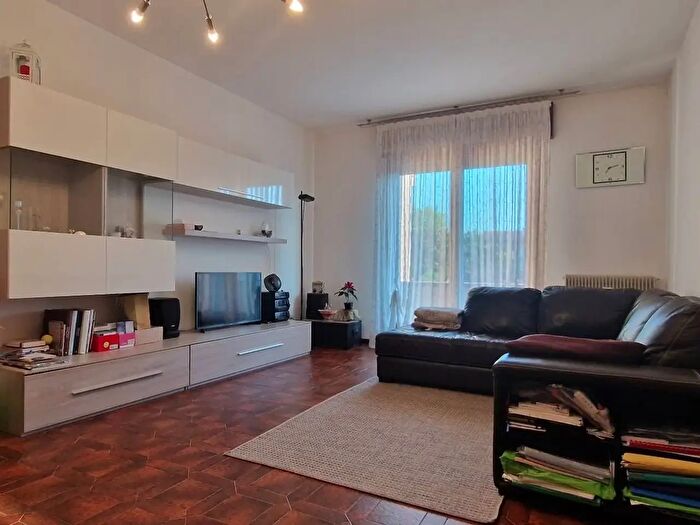 Appartamento con 6 locali in vendita in Via Roma, Villorba