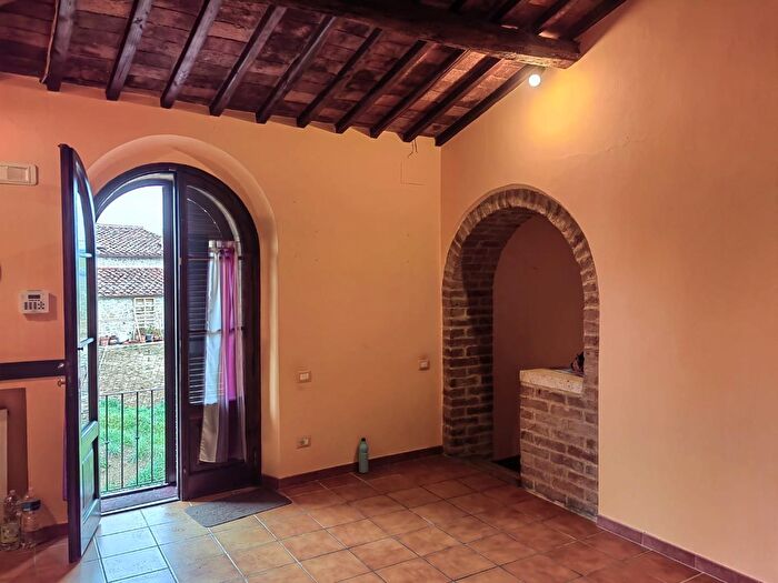 Appartamento con 5 locali in vendita in Badesse Si, Monteriggioni