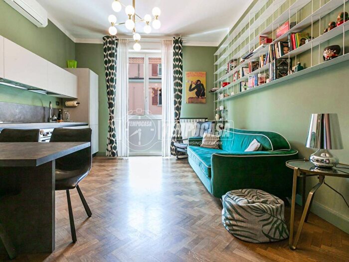 Appartamento trilocale in affitto in Via Giovanni Battista Niccolini, Paolo Sarpi, Milano