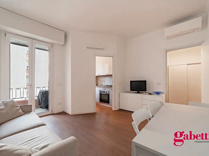 Appartamento bilocale in affitto in Via Savona, Milano