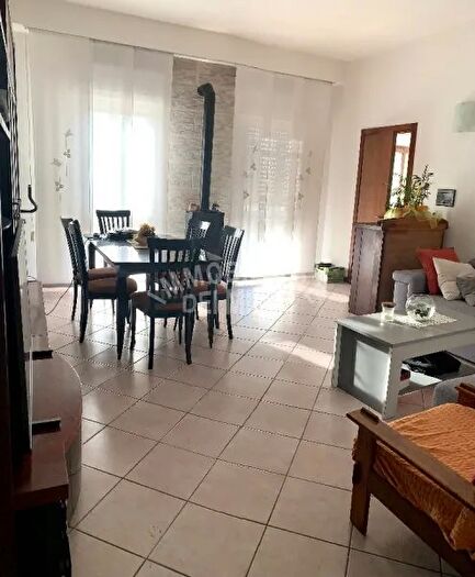 Casa con 5 locali in vendita in Cadelbosco Di Sopra