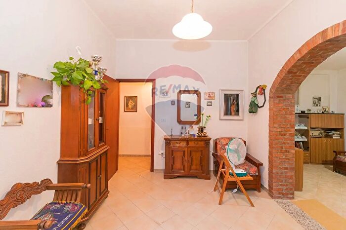 Appartamento trilocale in vendita in Via Modica, Siracusa