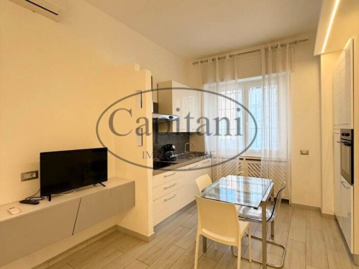 Appartamento bilocale in affitto in Via San Benigno, Città Studi, Milano