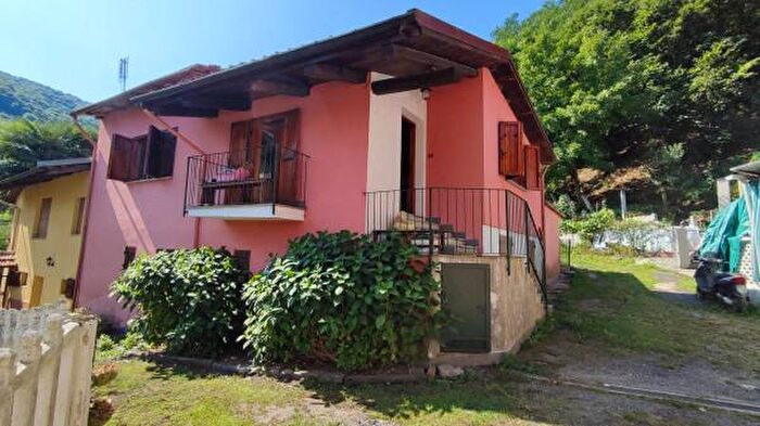 Casa con 6 locali in vendita in Via Meira Bianca, Martiniana Po