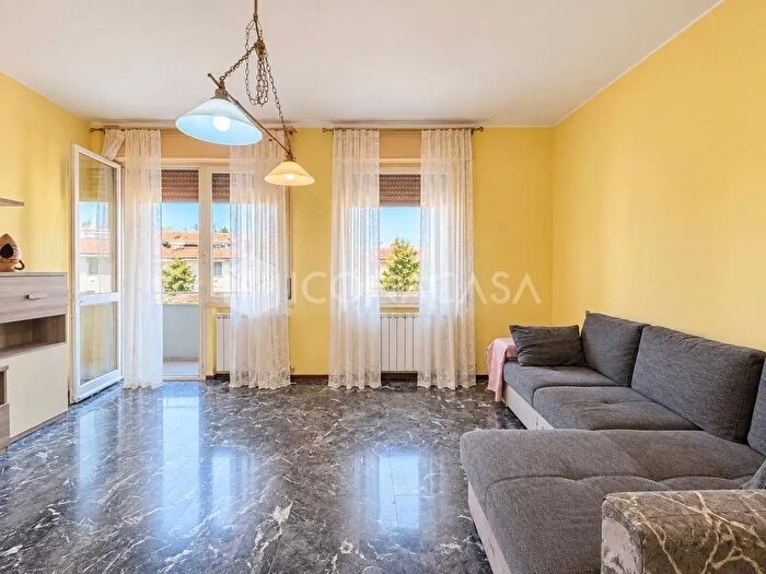 Appartamento con 7 locali in vendita in Viale Alcide De Gasperi, Bologna