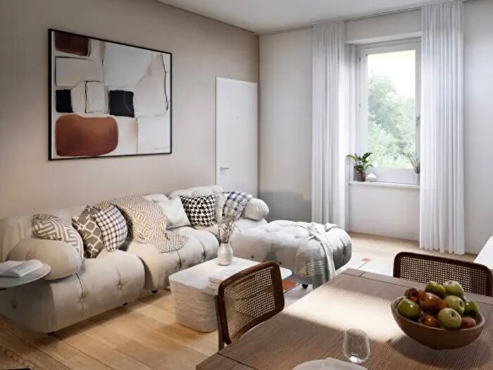 Appartamento trilocale in vendita in Via Vincenzo Monti, Pavia