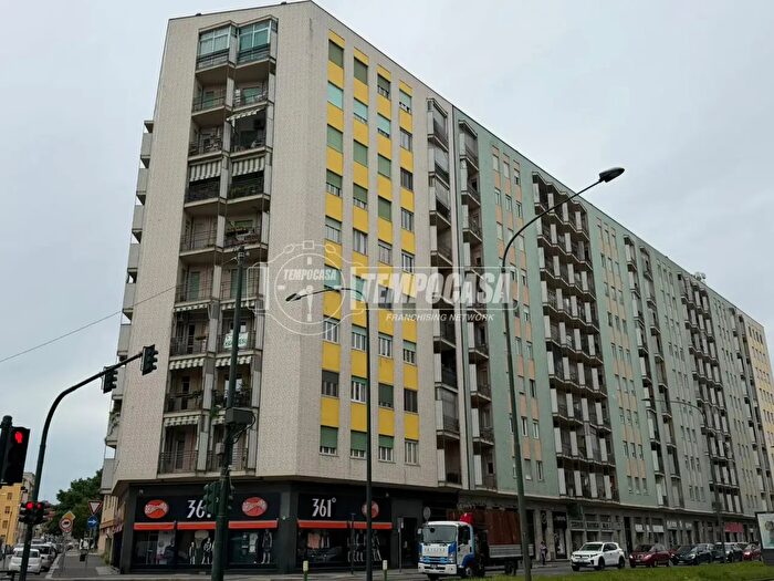 Appartamento quadrilocale in vendita in Via Francesco Desanctis, Torino