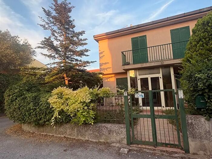 Casa con 5 locali in affitto in Via Germania, Ragusa