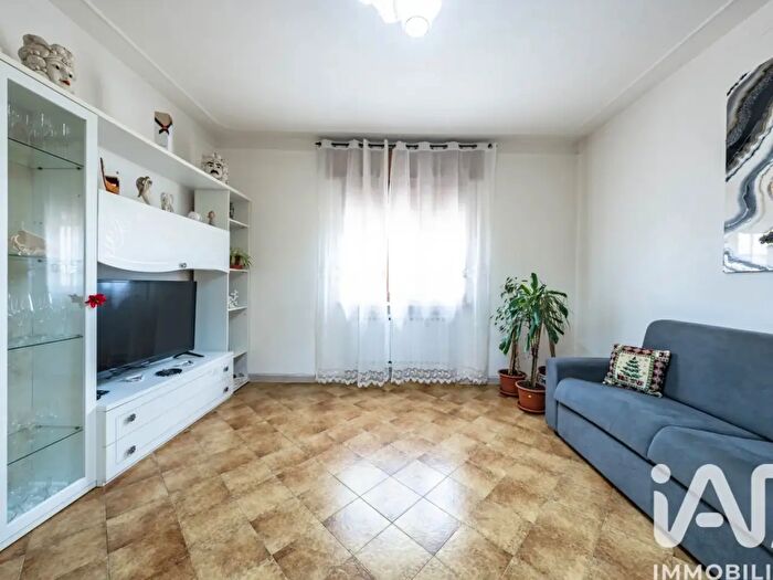 Casa con 6 locali in vendita in Via Savonarola, Fiscaglia