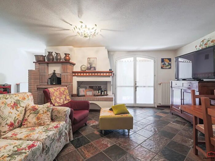 Casa con 5 locali in vendita in Via Fratelli Ballardini, Ravenna