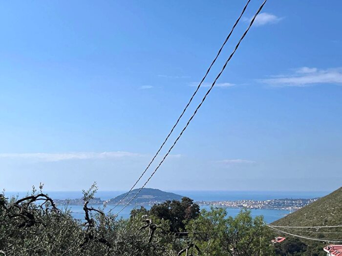 Appartamento trilocale in vendita in Formia, Formia